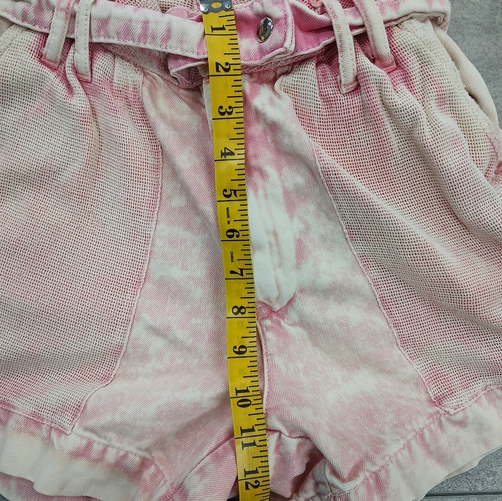 Free People Women's Olivia Pink Acid Wash Distressed Paper bag Shorts Size 27 - Picture 5 of 11